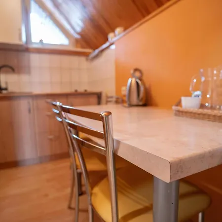 Aparthotel Po Kastonu &