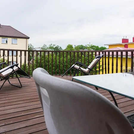 Po Kastonu & Апарт-отель 3*