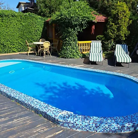 Po Kastonu & Апарт-отель Паланга