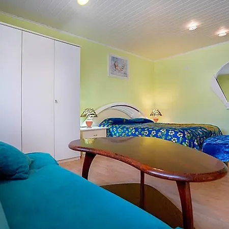 Aparthotel Po Kastonu &