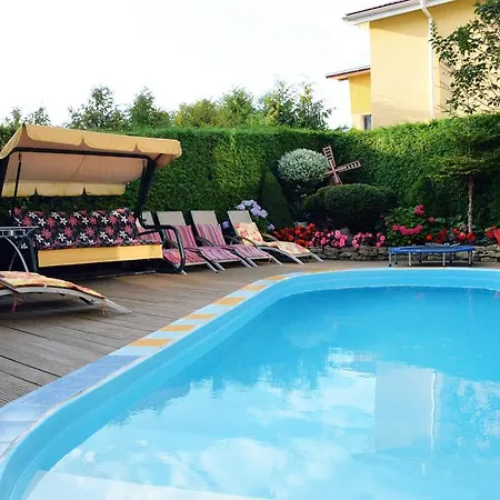 Aparthotel Po Kastonu & 3*