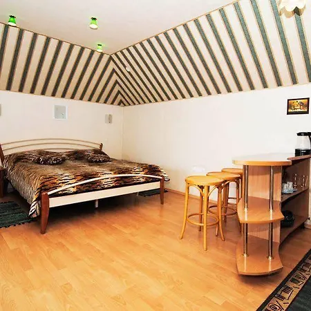 Po Kastonu & Паланга