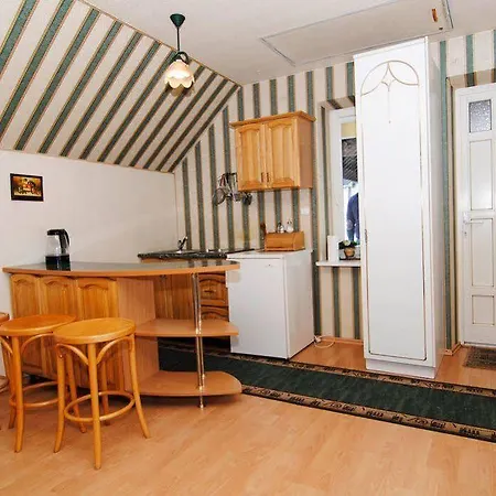 Po Kastonu & Паланга