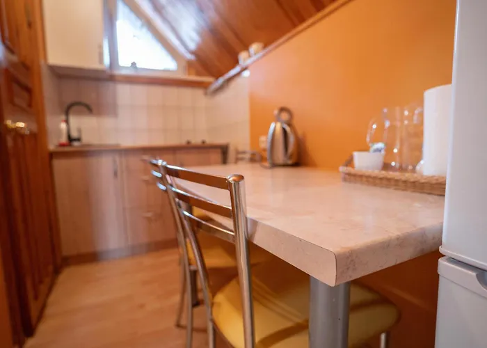 Aparthotel Po Kastonu &