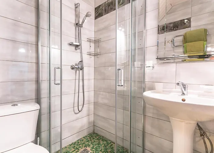 Po Kastonu & Aparthotel 3*