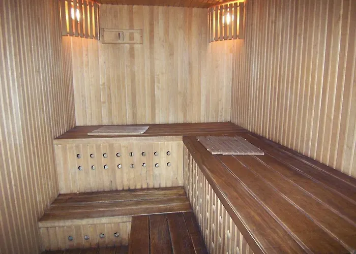 Po Kastonu & Aparthotel 3*