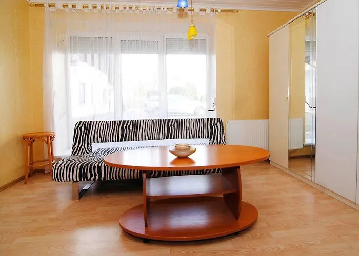 Po Kastonu & Aparthotel 3*